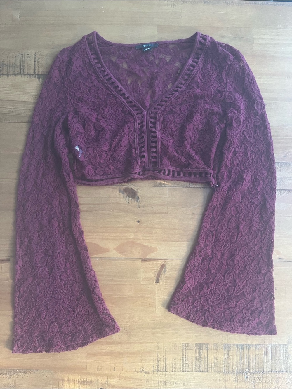 Forever 21 Burgundy Lace Long Sleeve V Neck Crop Top